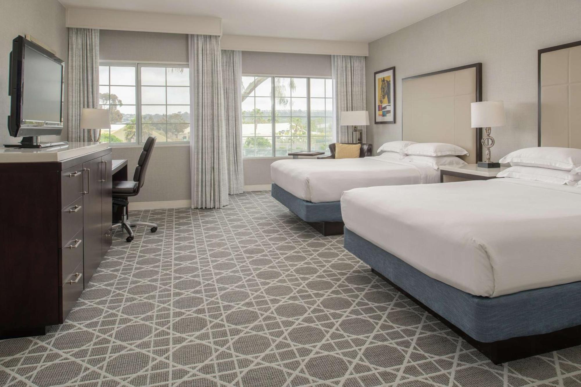 Hilton San Diego/Del Mar Exterior photo